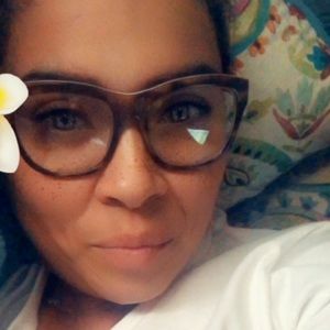 Meet your Posher, Vicky